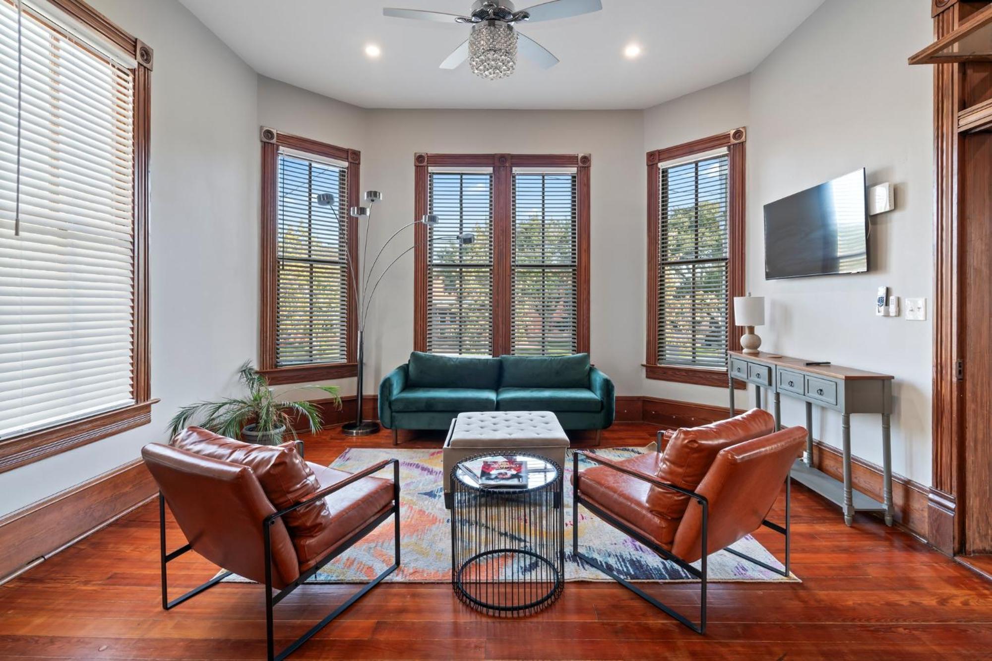 Historic Galveston Family Beach Home With 3 King Beds Eksteriør billede