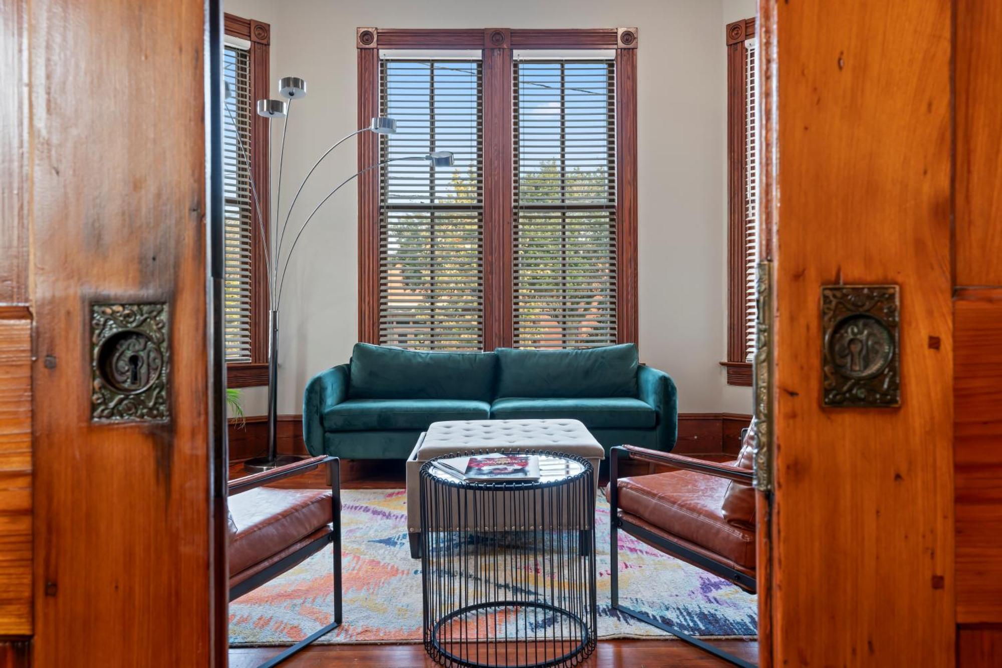 Historic Galveston Family Beach Home With 3 King Beds Eksteriør billede